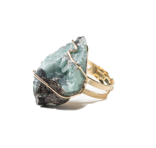 Emerald Ring - The Trendy Accessories Store