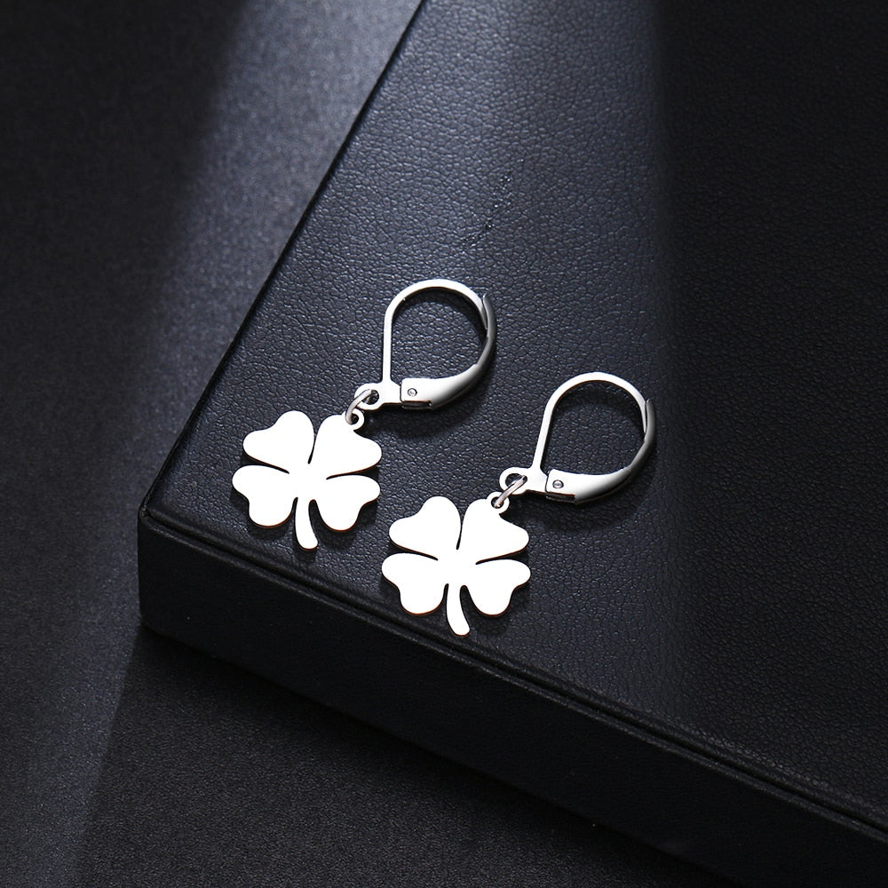Clover Chic style Gold Platted Earrings - The Trendy Accessories Store