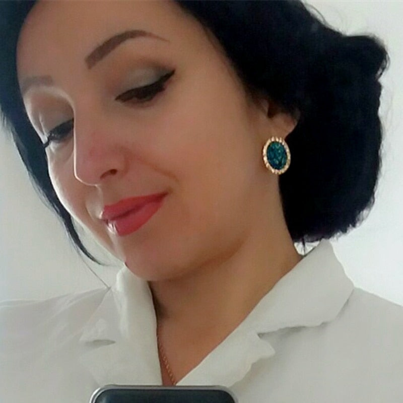 Luxury Inspired Crystal Round Stud Earrings - The Trendy Accessories Store