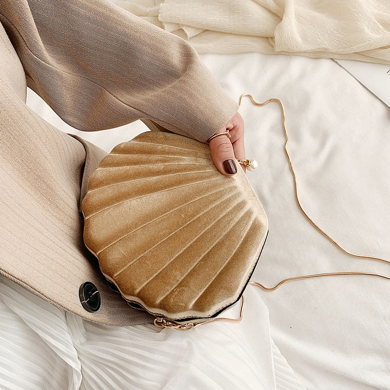 Shell Design Velvet Bag - The Trendy Accessories Store