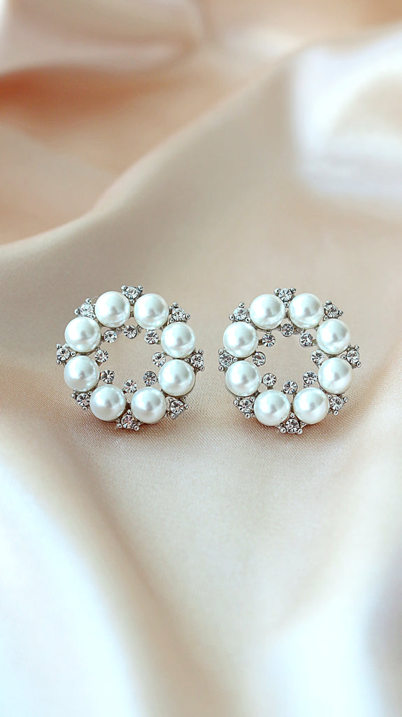 14 Karats Gold Plated Vintage Geometric Stud Earrings - The Trendy Accessories Store