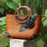 Vintage Rose Woven Handbag: Retro Charm for Leisurely Beach Vacations