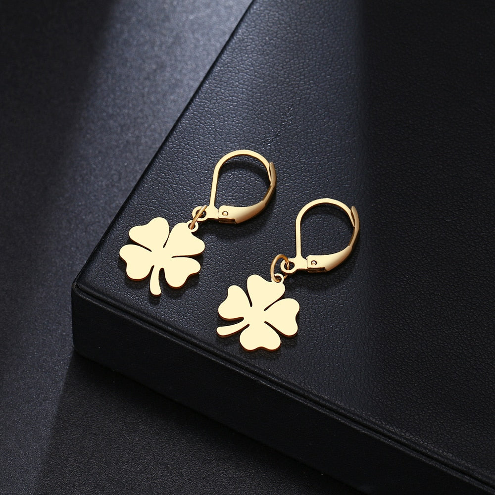 Clover Chic style Gold Platted Earrings - The Trendy Accessories Store