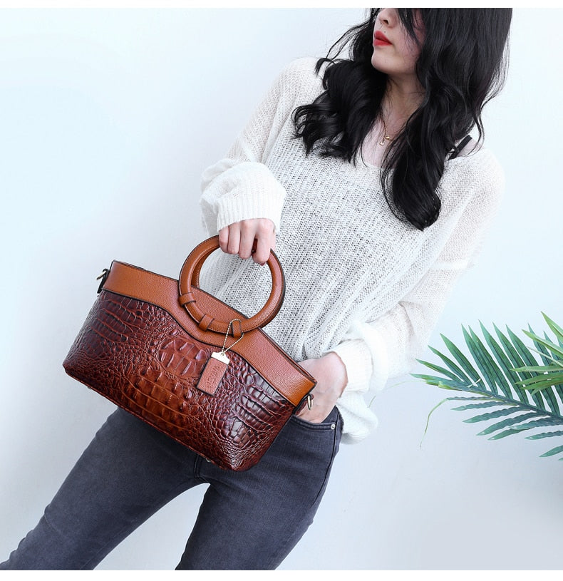 Vintage Theme Leather Luxury Tote Bag - The Trendy Accessories Store