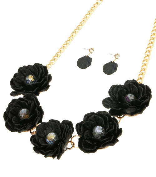 Five Flowers Necklace Set - The Trendy Accessories Store